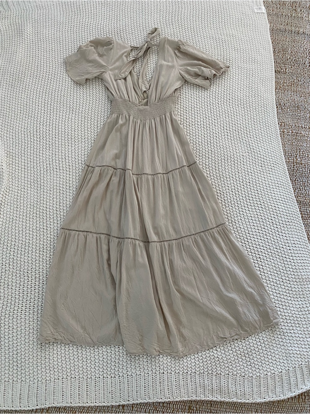 LoveStitch Ivory Beige Floral Jacquard Tie-Back Smocked Maxi Dress M - Picture 13 of 16